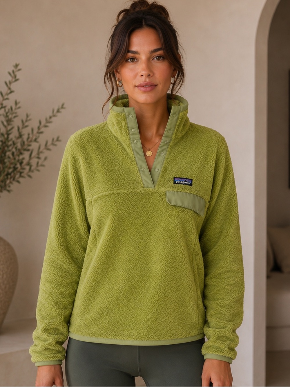 Patagonia Women's Re-Tool Half-Snap Green Fleece Pullover - Picture 1 of 6